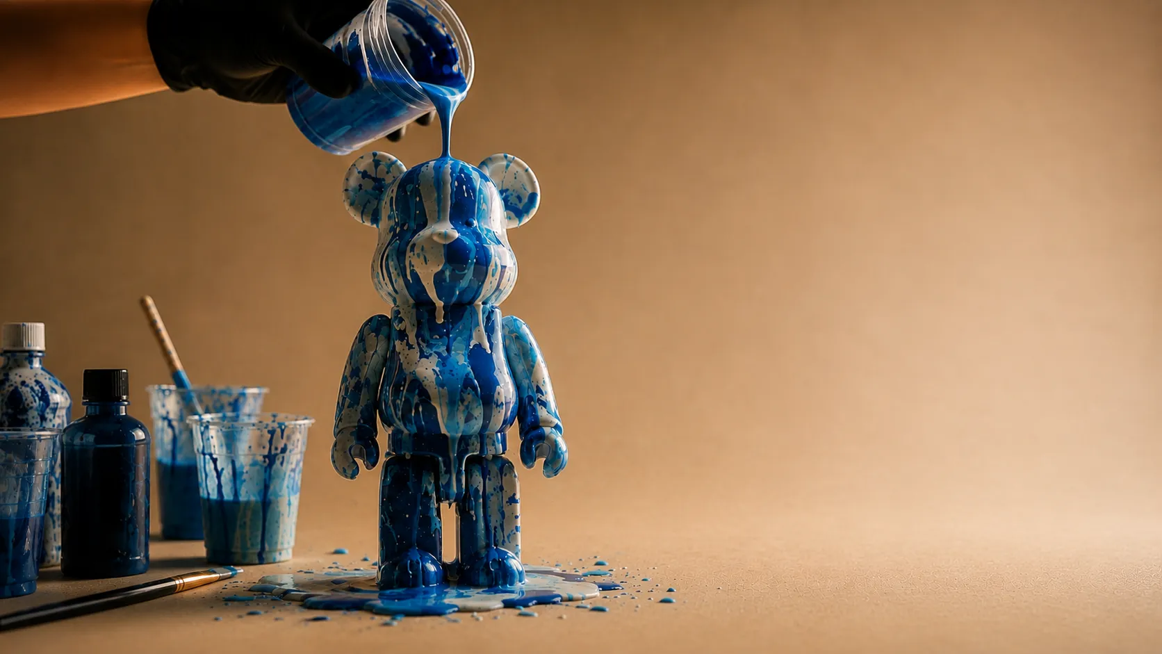 PINTURA EM ESCULTURA
